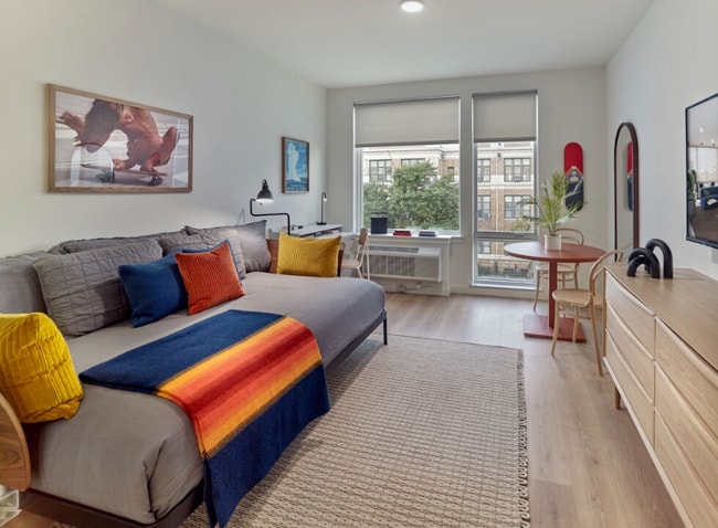 238 Bergen St