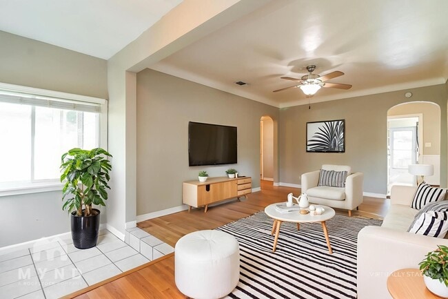 3301 Yale St N in St. Petersburg, FL - Foto de edificio - Building Photo