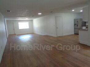 665 NE 39th St in Oakland Park, FL - Building Photo - Building Photo