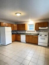 1835 Hammond St in Hermon, ME - Building Photo - Building Photo