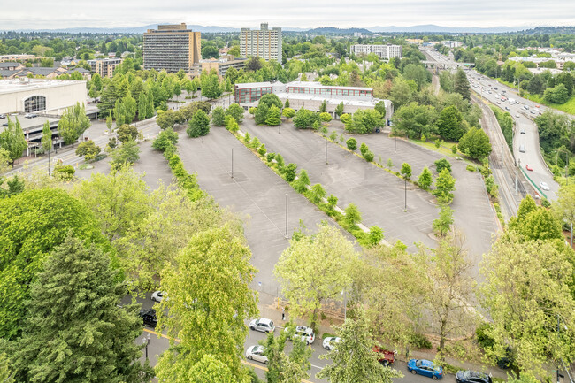 1510 NE Multnomah St in Portland, OR - Foto de edificio - Building Photo