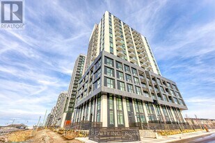 3071 Trafalgar Rd in Oakville, ON - Building Photo