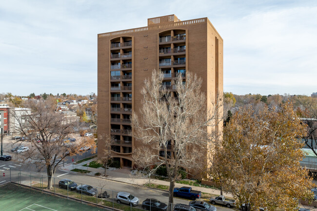 Park Lafayette Condominiums