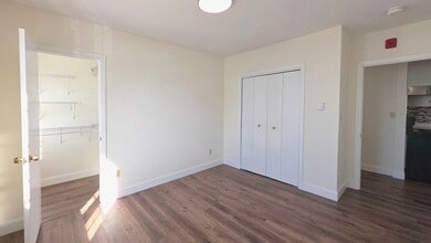 8 Wall St in Foxboro, MA - Building Photo - Building Photo