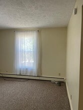 43 Cumberland St in Brunswick, ME - Building Photo - Building Photo