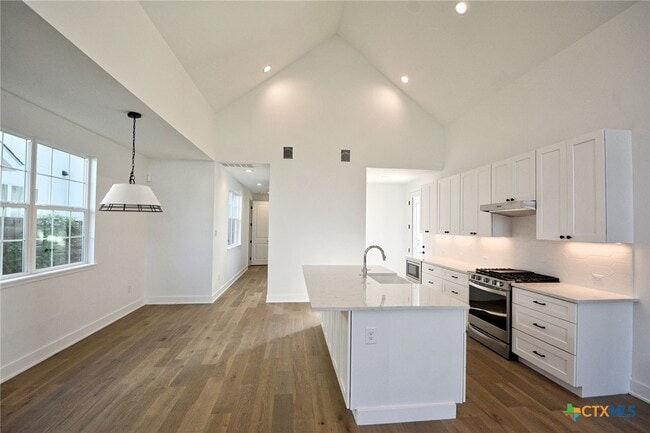 421 Constance Dr