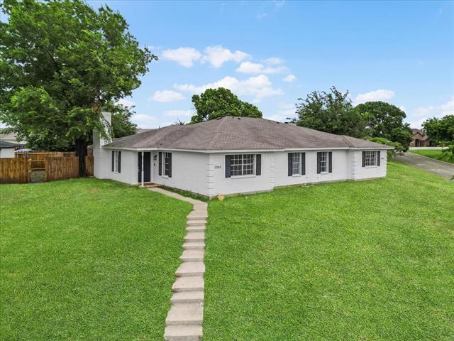 property at 7302 Vista Cliff Dr