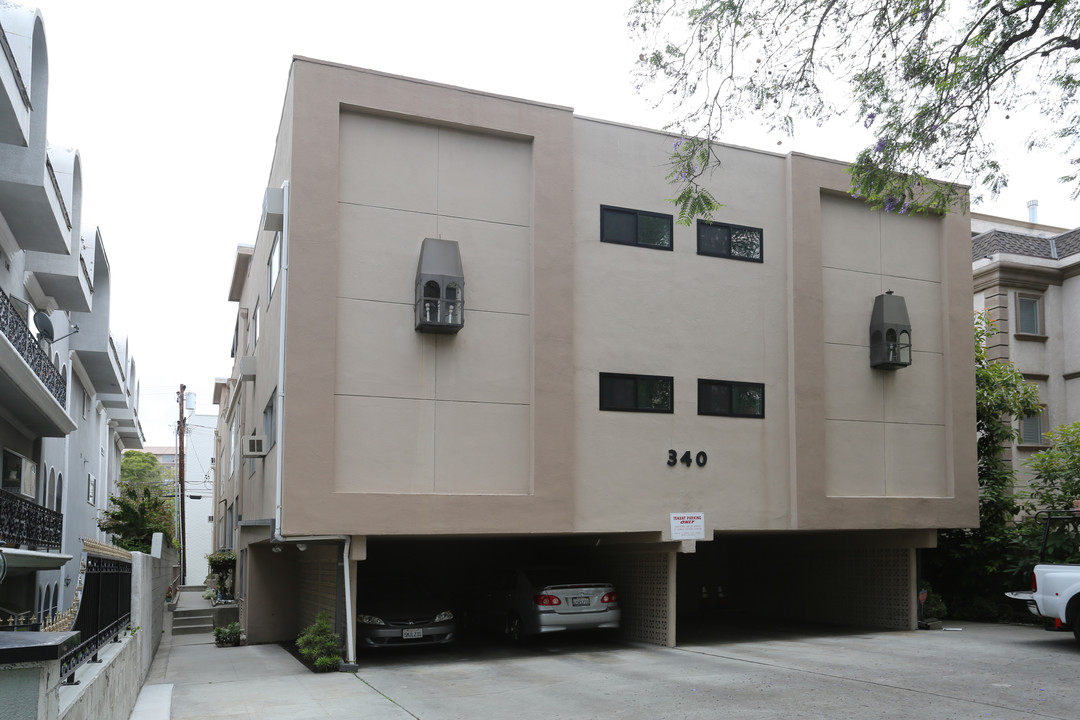 340 N Palm Dr in Beverly Hills, CA - Building Photo