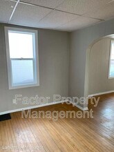527 E Hickory St in Mankato, MN - Building Photo - Building Photo