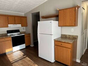 6258 Sondu Ave in Bellview, FL - Building Photo - Building Photo