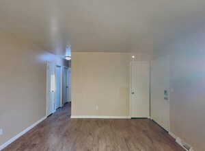 9170 Lander St in Westminster, CO - Foto de edificio - Building Photo