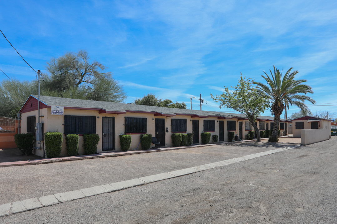 Maytorena's Studios in Tucson, AZ - Foto de edificio