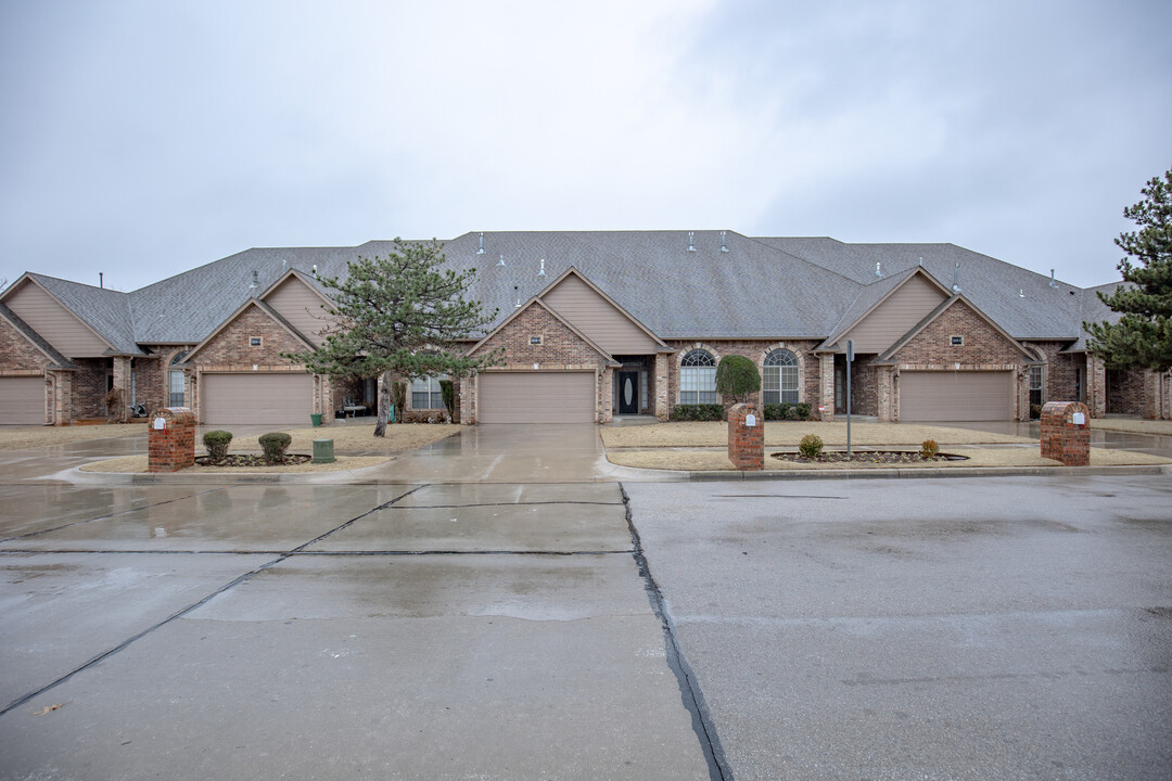 3200 Conestoga Drive - Unit 3 in Norman, OK - Building Photo