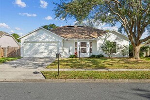 257 Mcclain Dr in Melbourne, FL - Building Photo
