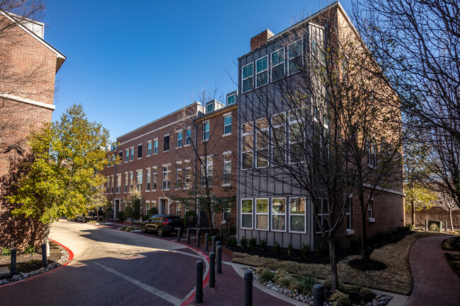 Eastern Avenue Apartments in Dallas, TX - Building Photo - Building Photo