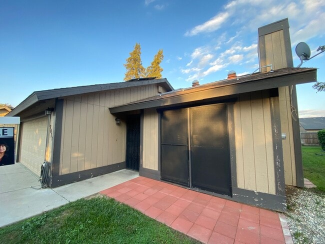 2016 E Harold Ave in Visalia, CA - Building Photo - Building Photo