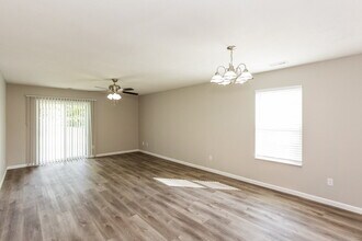 117 Hilltop Farms Blvd in New Whiteland, IN - Building Photo - Building Photo