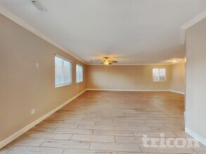 3733 Eskdale Dr in High Point, NC - Building Photo - Building Photo