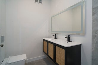 1919 N 5th St, Unit #B in Philadelphia, PA - Building Photo - Building Photo