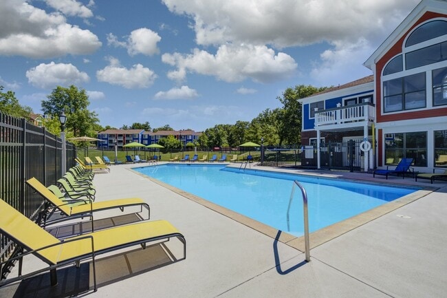 McCauly Crossing in Cincinnati, OH - Foto de edificio - Building Photo