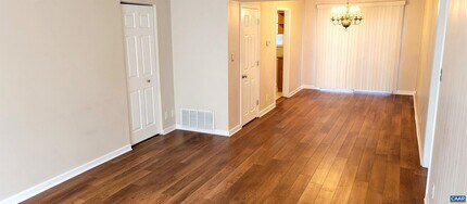 2527 Hydraulic Rd in Charlottesville, VA - Building Photo - Building Photo