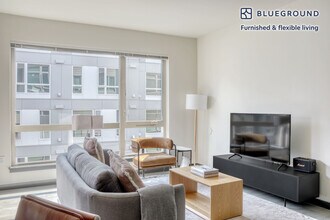 15511 NE 22nd Pl in Bellevue, WA - Building Photo - Building Photo
