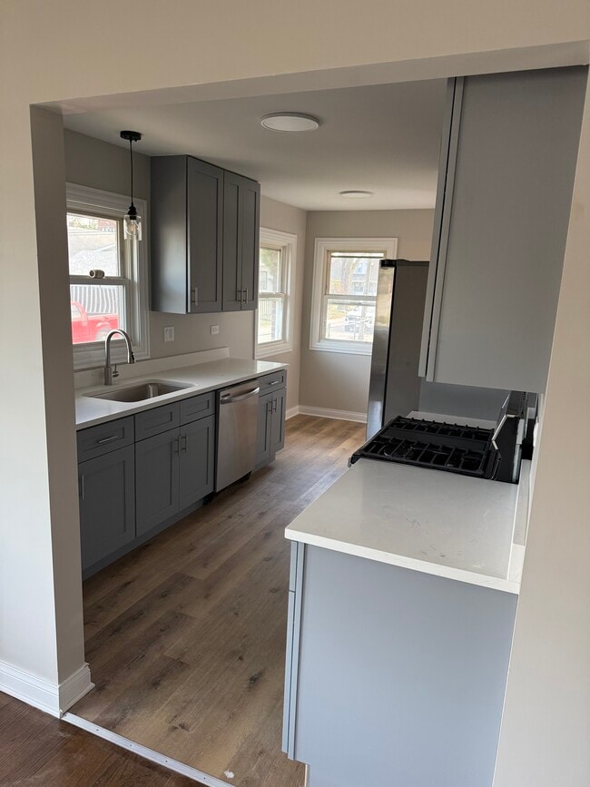 property at 31 Webb St