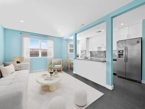 2591 NE 55th Ct, Unit 102 in Fort Lauderdale, FL - Foto de edificio - Building Photo