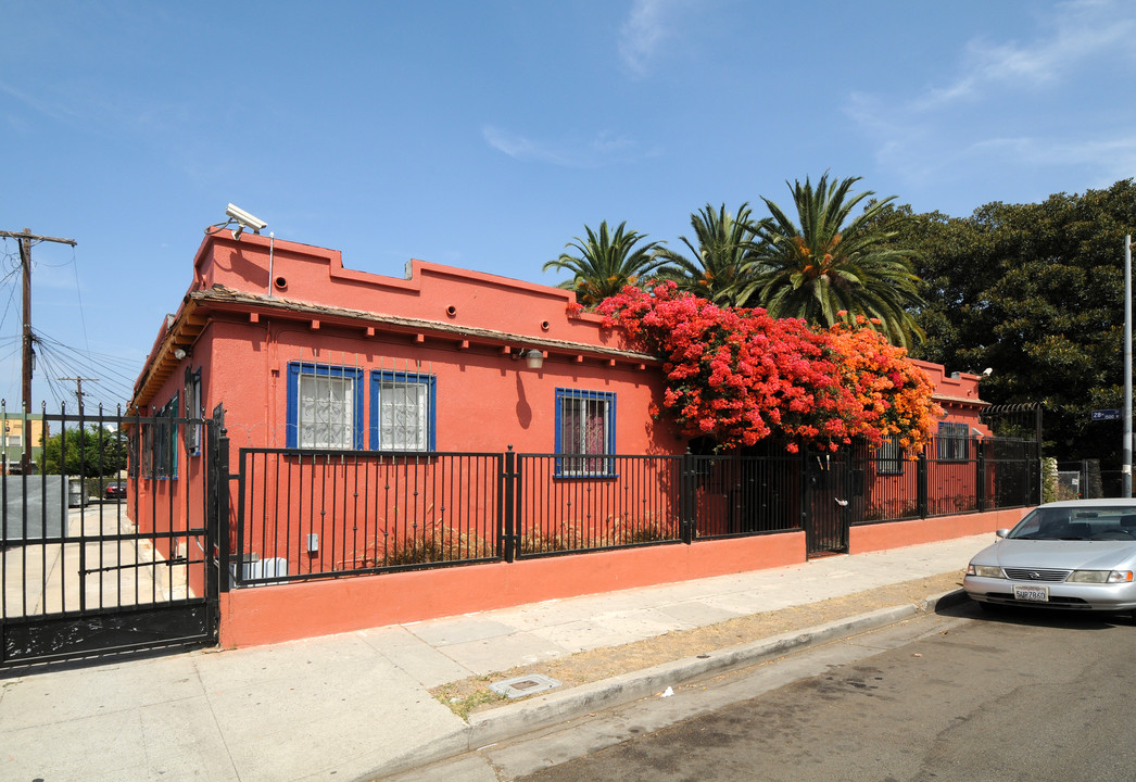 2803 S Budlong Ave in Los Angeles, CA - Building Photo