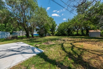 345 Grover Ave in Wichita, KS - Building Photo - Building Photo