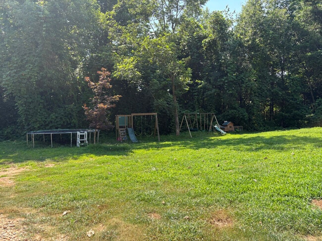 208 Daily Rd in Alto, GA - Foto de edificio - Building Photo