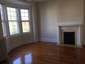 2207 W Grace St-Unit -B in Richmond, VA - Building Photo - Building Photo