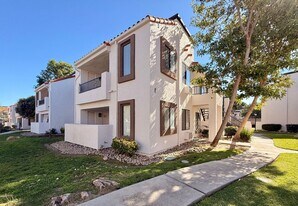8459 Westmore Rd in San Diego, CA - Building Photo