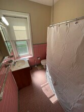 136 N 50th St, Unit 3 in Philadelphia, PA - Foto de edificio - Building Photo