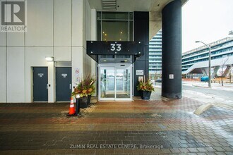33 Shore Breeze Dr in Toronto, ON - Building Photo - Building Photo