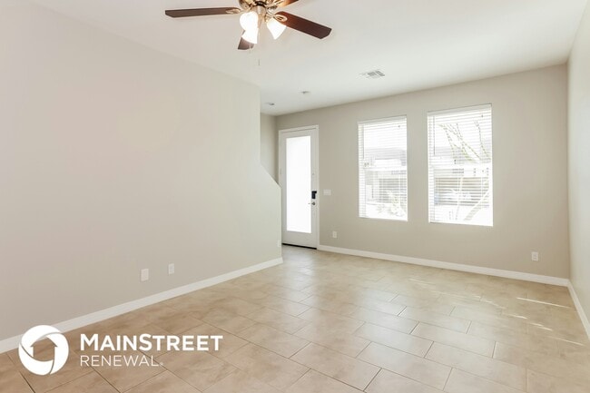 2000 N 36th St in Phoenix, AZ - Building Photo - Building Photo