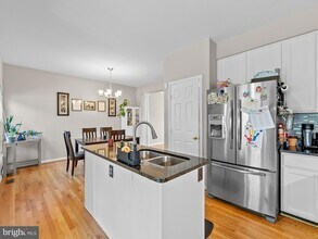 20551 Ashley Terrace in Sterling, VA - Building Photo - Building Photo