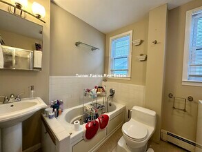 68 Calumet St, Unit 3 in Boston, MA - Building Photo - Building Photo