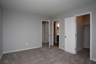 The Bluffs Apartment Homes in Spartanburg, SC - Foto de edificio - Building Photo