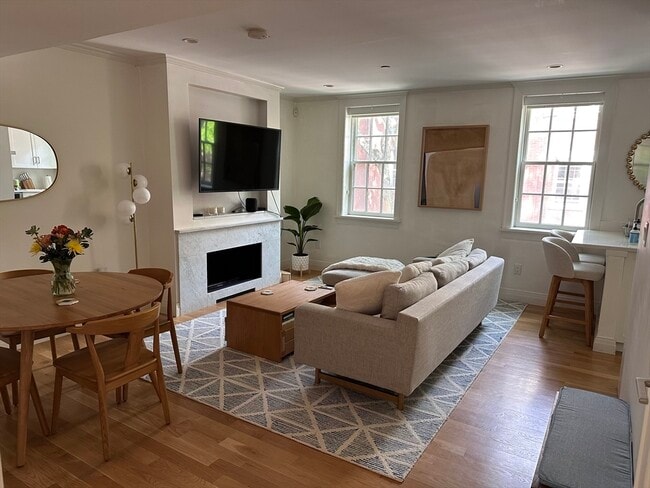 property at 13 Melrose St