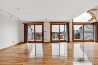 8341 Decoy Run in Manlius, NY - Building Photo - Building Photo