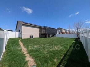 1719 Coralstone Wy in Normal, IL - Building Photo - Building Photo