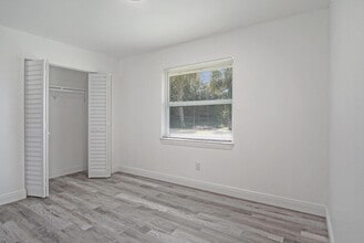 2113 Jacobs Rd in Fort Pierce, FL - Building Photo - Building Photo