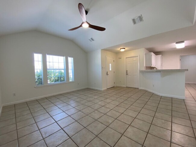 15430 Cruiser St in Corpus Christi, TX - Building Photo - Building Photo