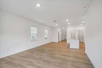 3853 Rustic Barn Wy in Loganville, GA - Foto de edificio - Building Photo