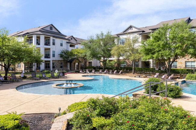 Villages at Turtle Rock in Austin, TX - Building Photo - Building Photo