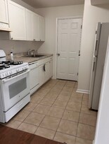 9225 Bridle Path Ln in Laurel, MD - Building Photo