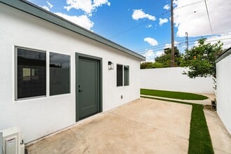 7020 Schroll St in Lakewood, CA - Building Photo - Building Photo