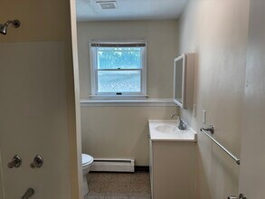 25 Briarwood Dr in Biddeford, ME - Building Photo - Building Photo