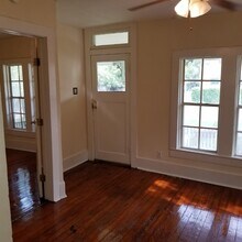 314 W 7th St in Taylor, TX - Foto de edificio - Building Photo